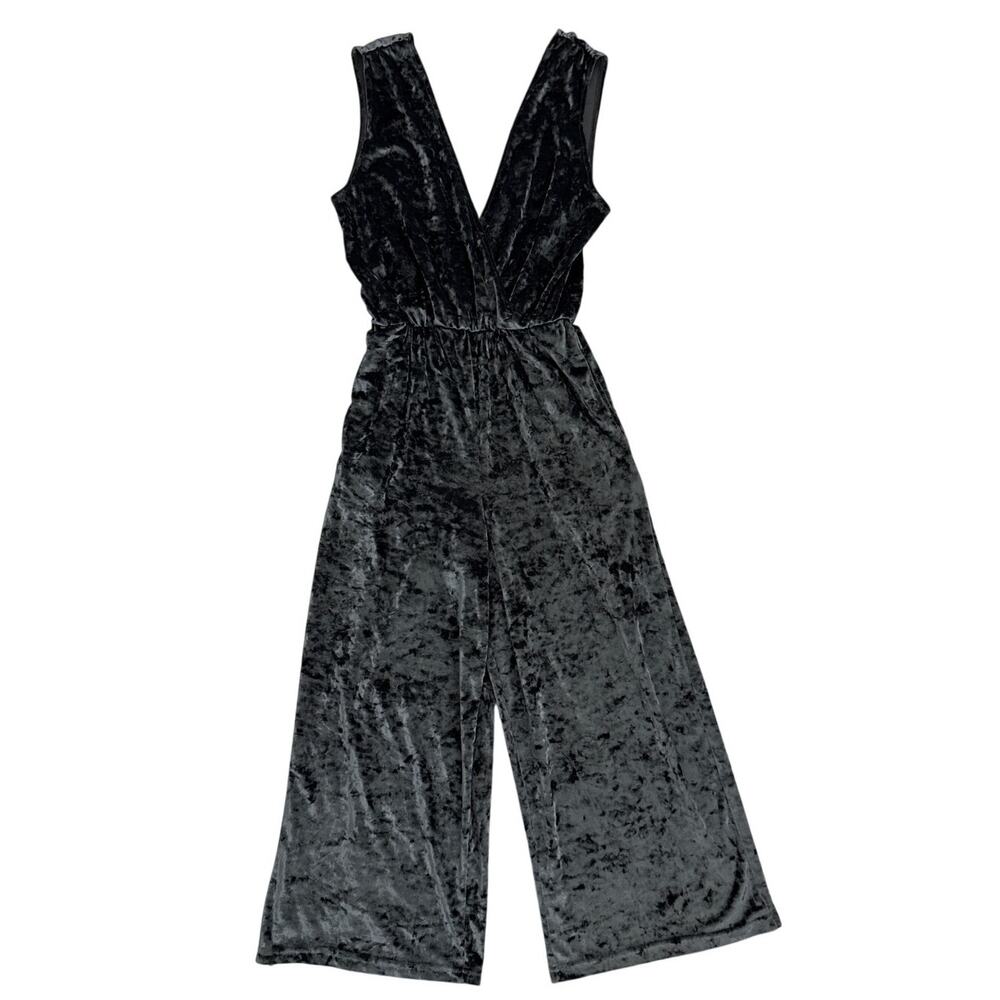 Taylor & Sage Gray Crushed Velvet Jumpsuit Romper Cropped Wide Leg Size XS - Picture 3 of 4